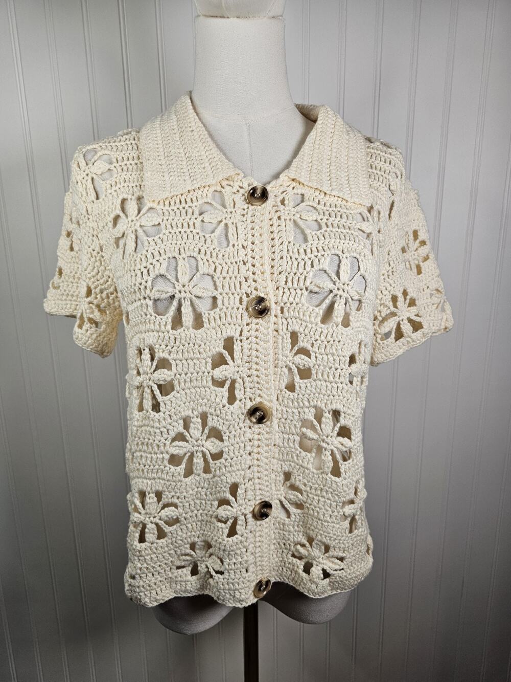 Miracle Floral Cream Crocheted Button Up Sweater Women's M/L Bohemian Festival